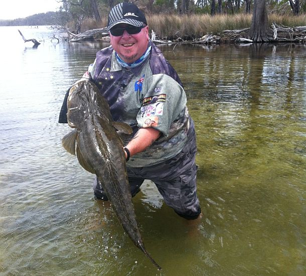 Monster lizards bite for Fisho filming!